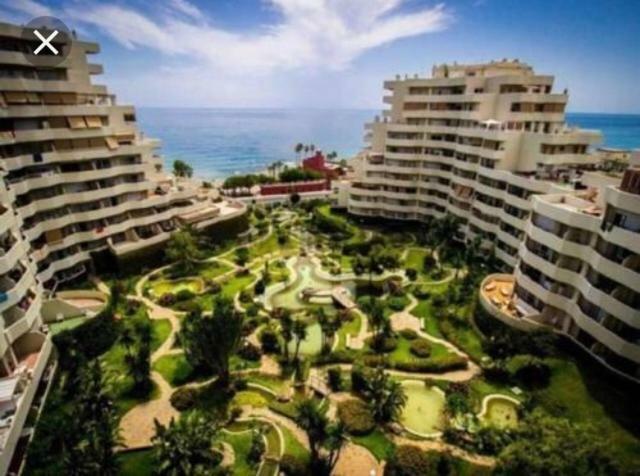 Benalbeach Jr Suite مالقة المظهر الخارجي الصورة
